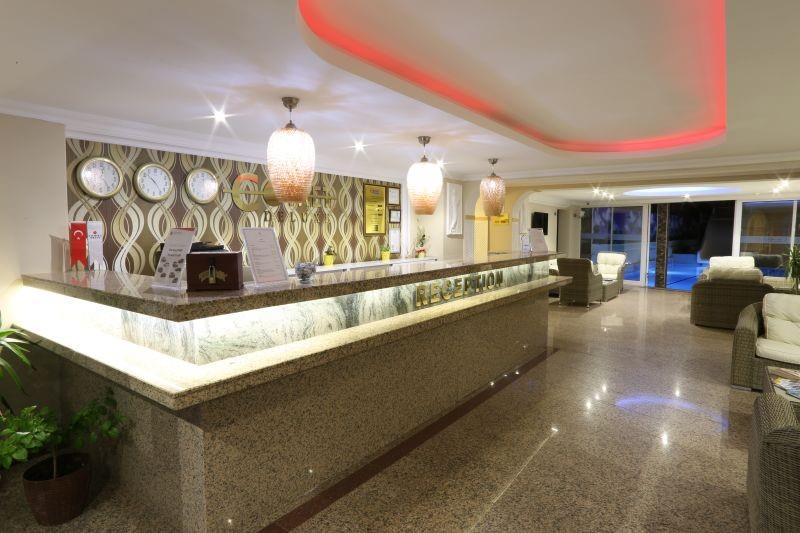 Comet Deluxe Hotel