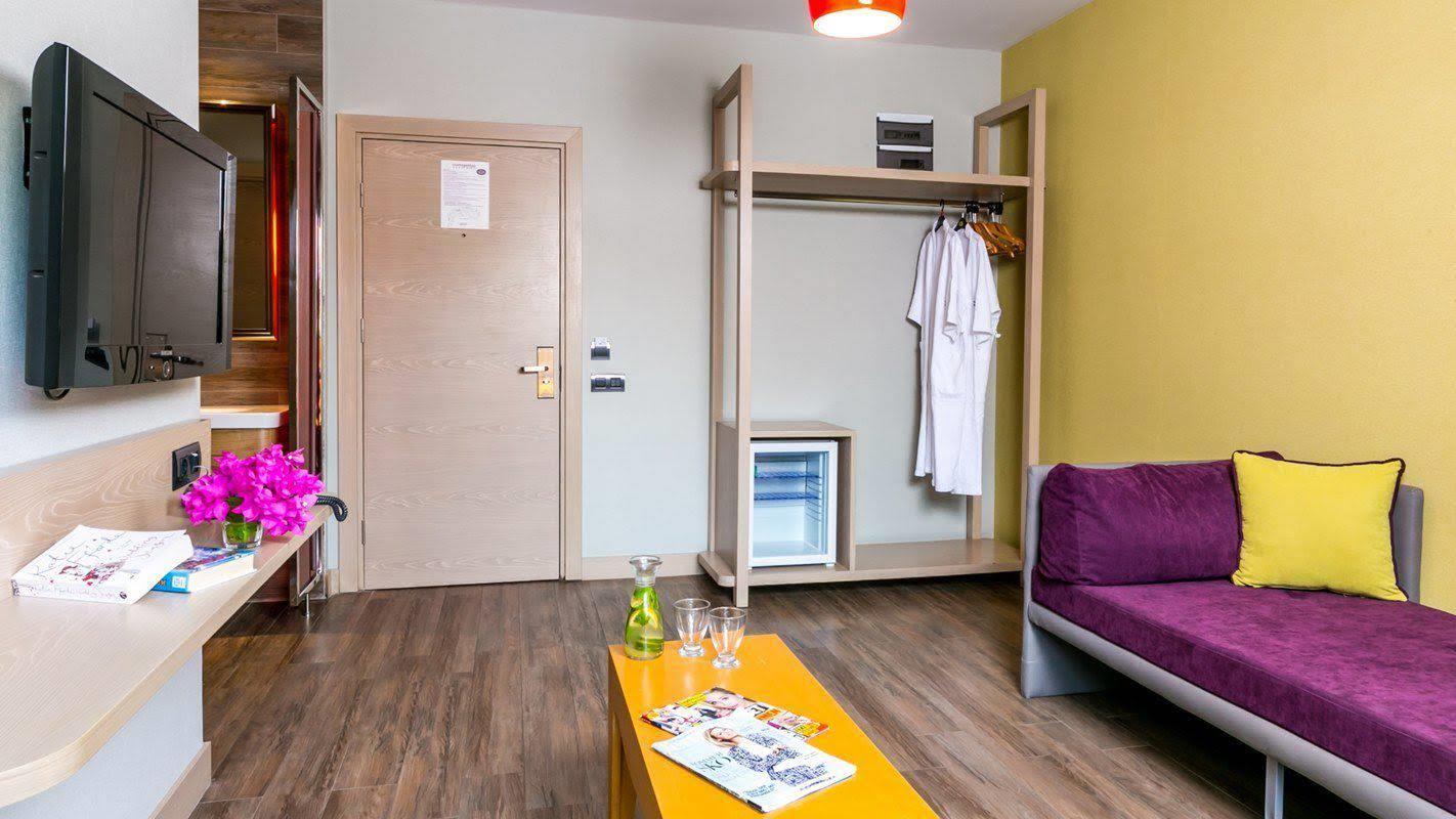 Cosmopolitan Resort Hotel