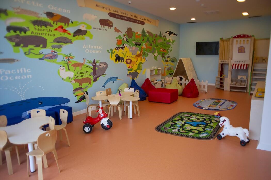 Courtyard Long Beach