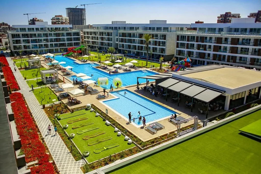 Courtyard Long Beach