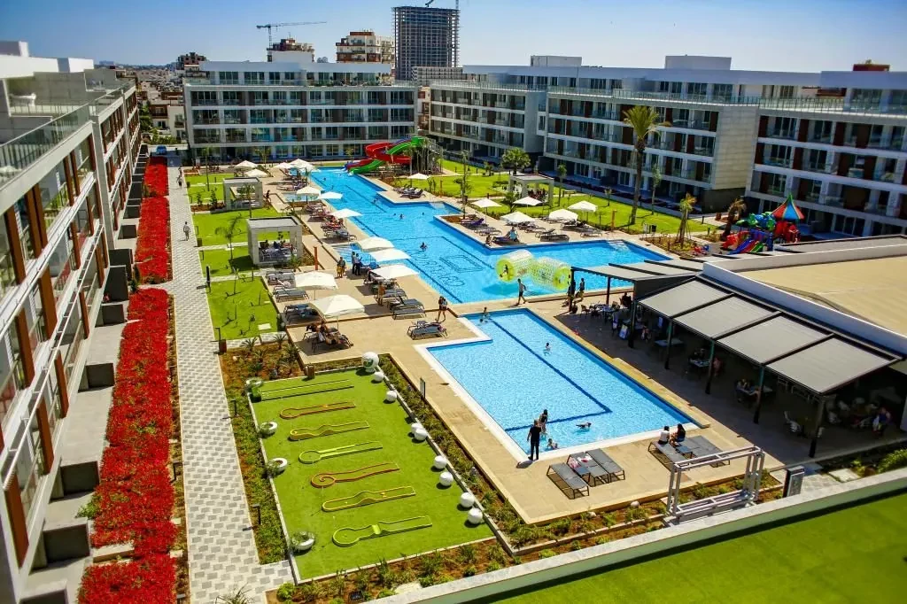 Courtyard Long Beach