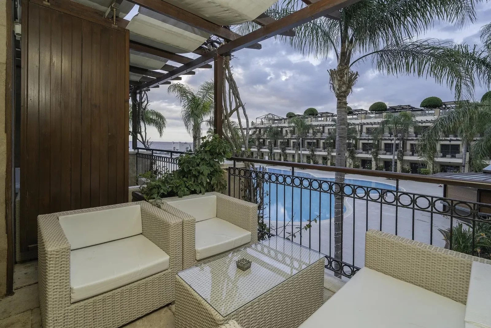 Cratos Premium Hotel Port Spa