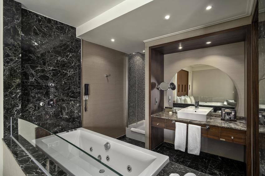 Cratos Premium Hotel Port Spa