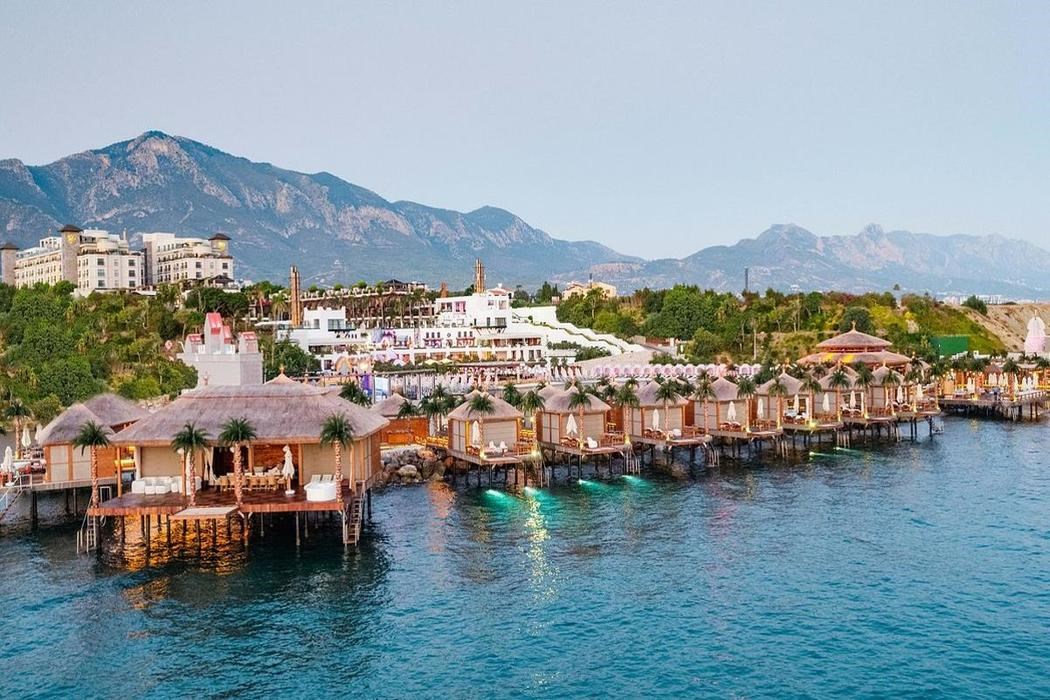 Cratos Premium Hotel Port Spa