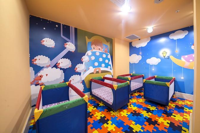 Crew Ramada Resort Lara