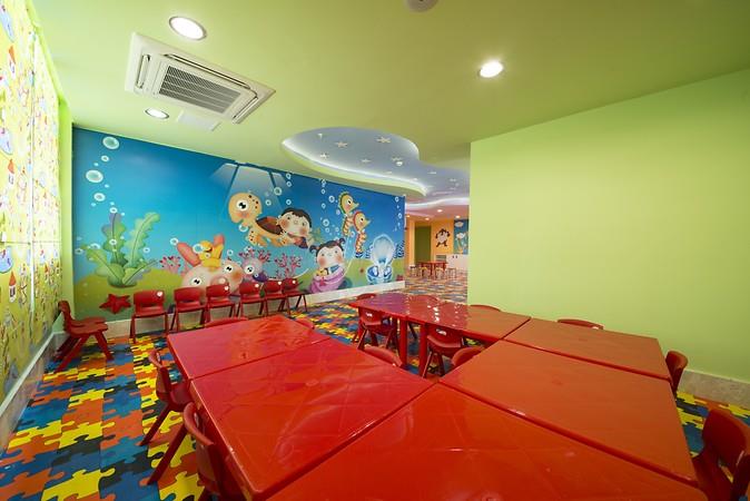 Crew Ramada Resort Lara