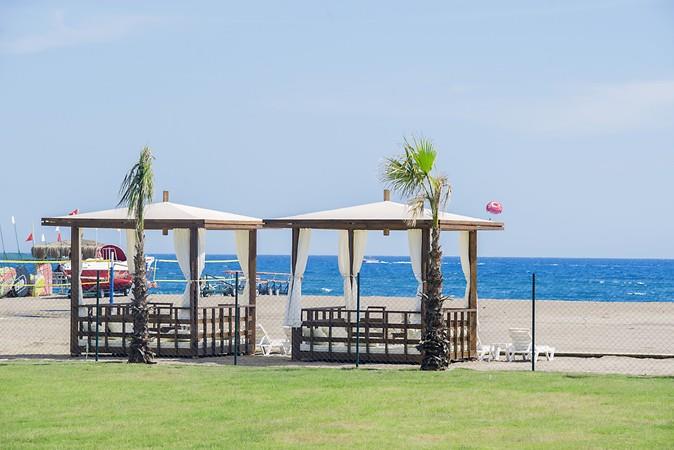 Crew Ramada Resort Lara