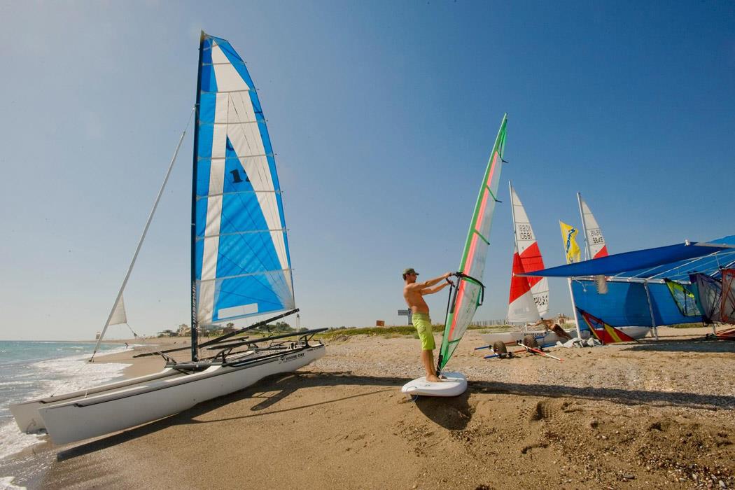 Crystal Admiral Resort Suites & Spa