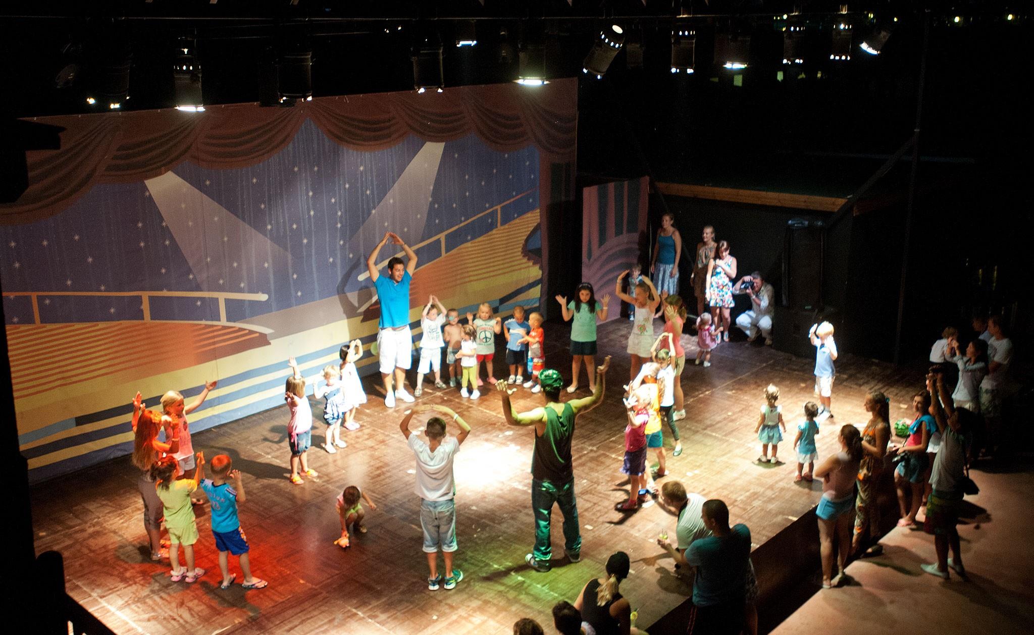 Crystal Aura Beach Resort & SPA Hotel