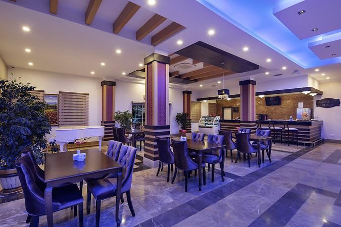 Crystal Aura Beach Resort & SPA Hotel