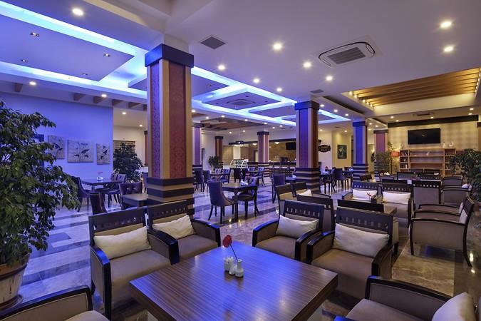 Crystal Aura Beach Resort & SPA Hotel