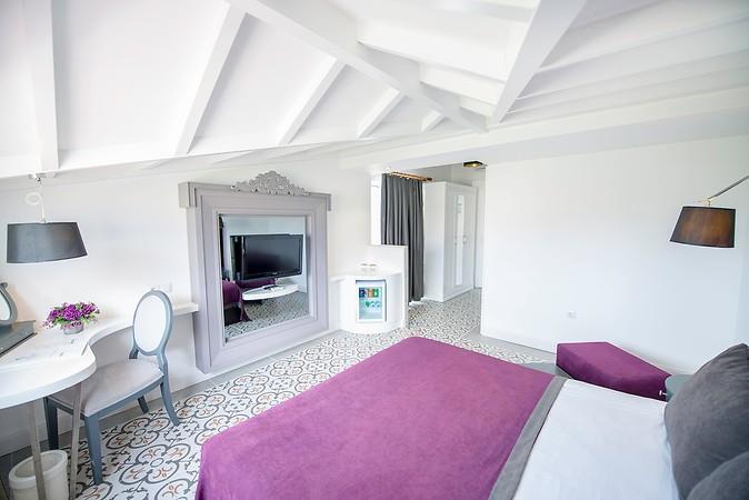 Crystal Aura Beach Resort & SPA Hotel