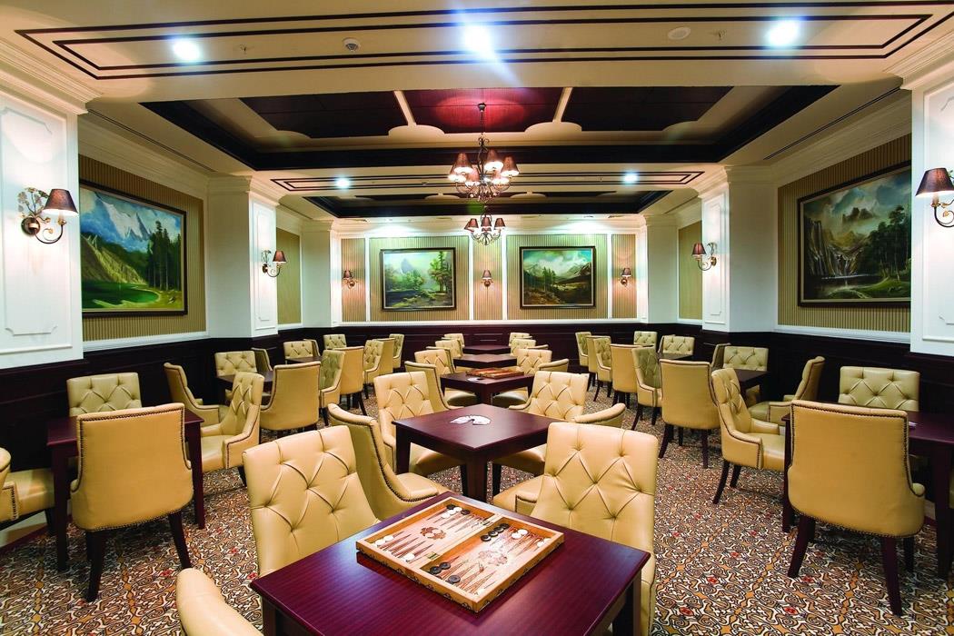 Crystal De Luxe Resort & SPA Hotel