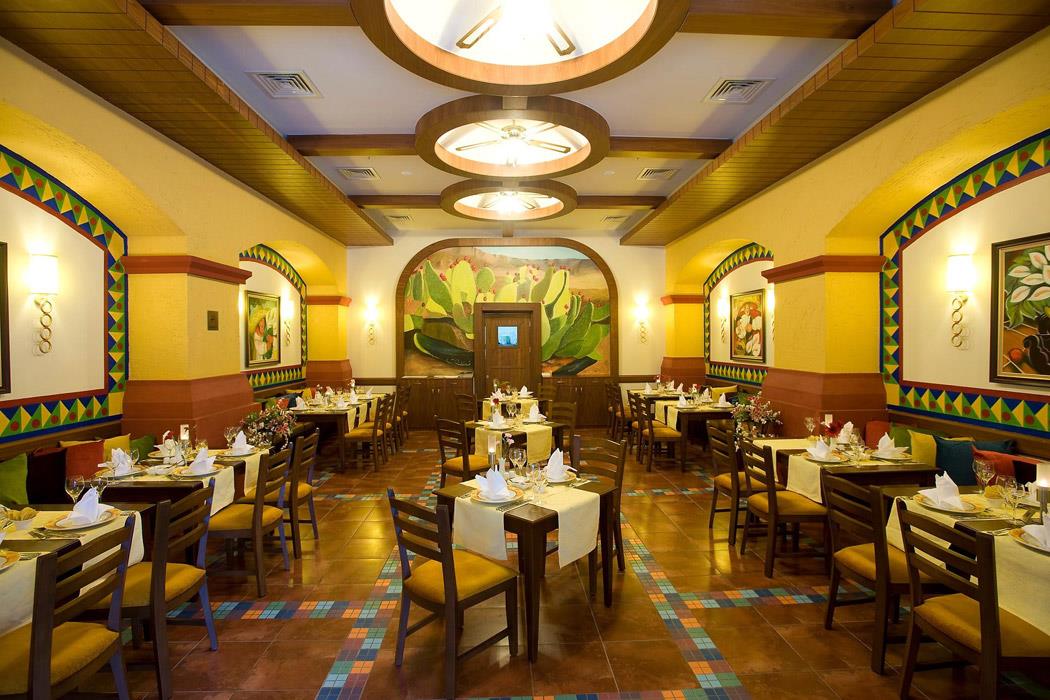 Crystal De Luxe Resort & SPA Hotel