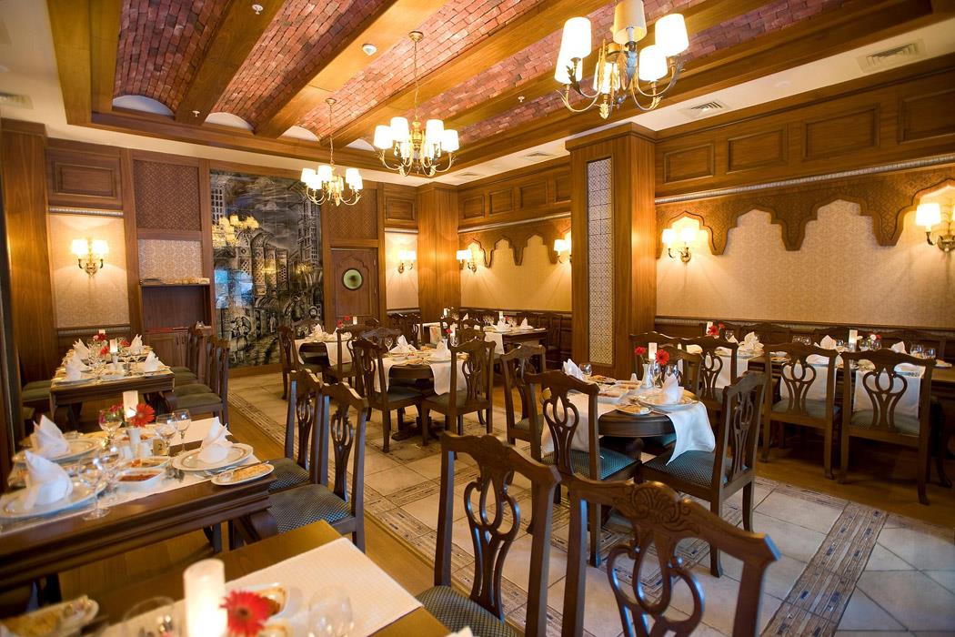 Crystal De Luxe Resort & SPA Hotel