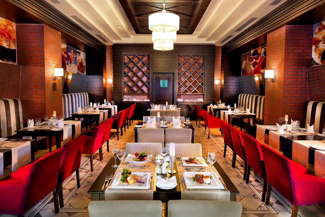 Crystal De Luxe Resort & SPA Hotel