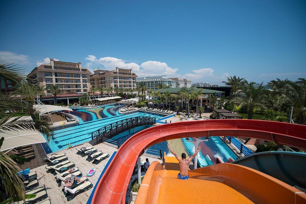 Crystal Family Resort & SPA Hotel