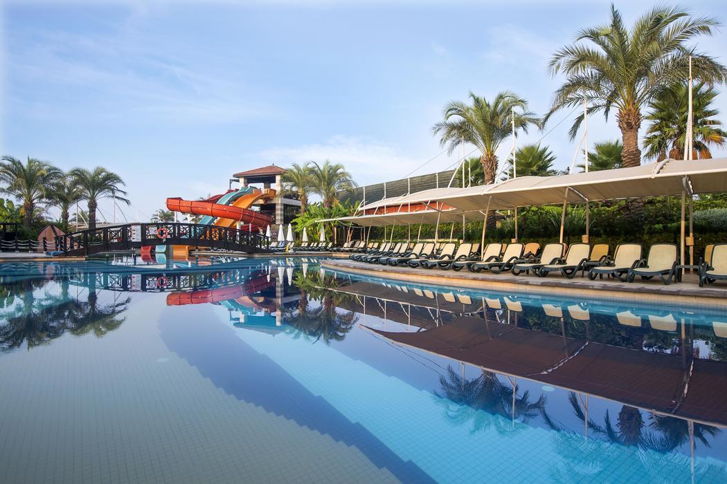 Crystal Family Resort & SPA Hotel