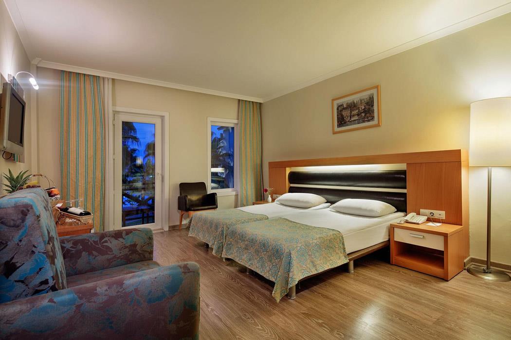 Crystal Flora Beach Resort