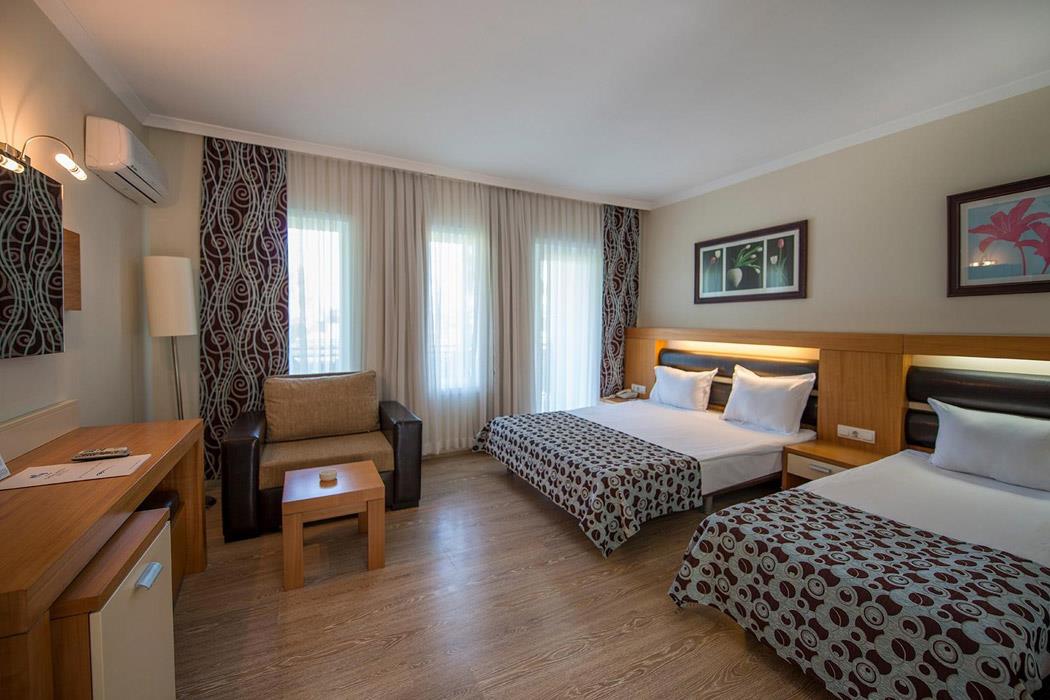 Crystal Flora Beach Resort