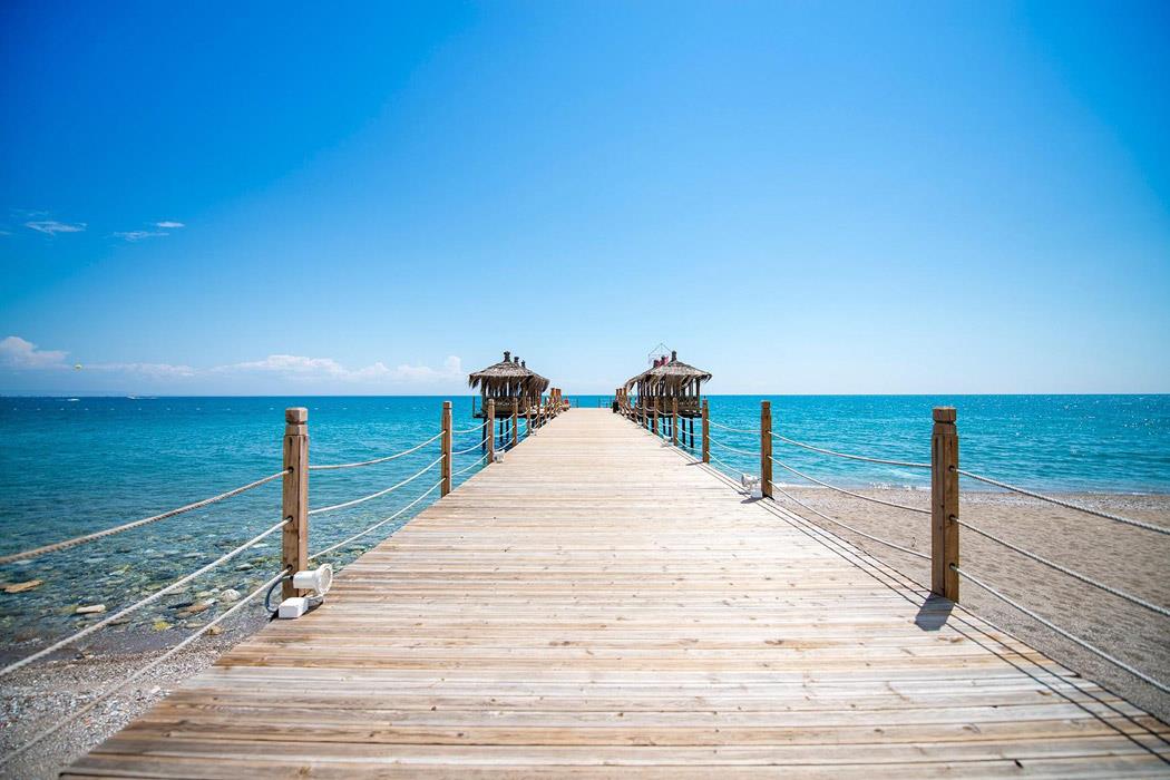 Crystal Flora Beach Resort