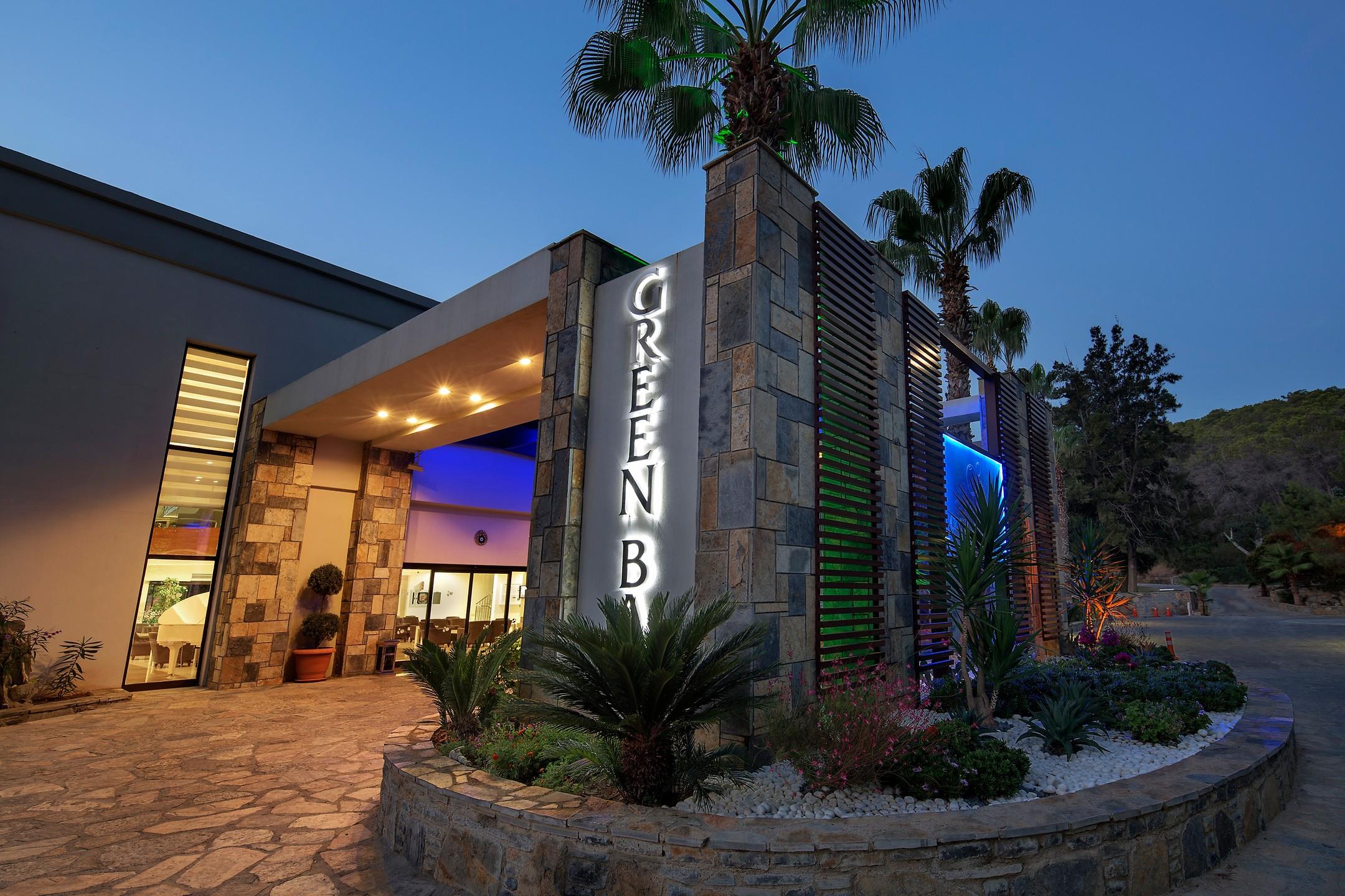 Crystal Green Bay Resort Spa Tatil