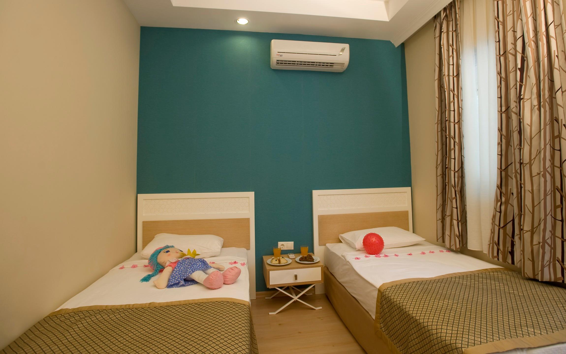 Crystal Green Bay Resort Spa