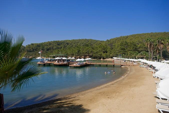 Crystal Green Bay Resort Spa