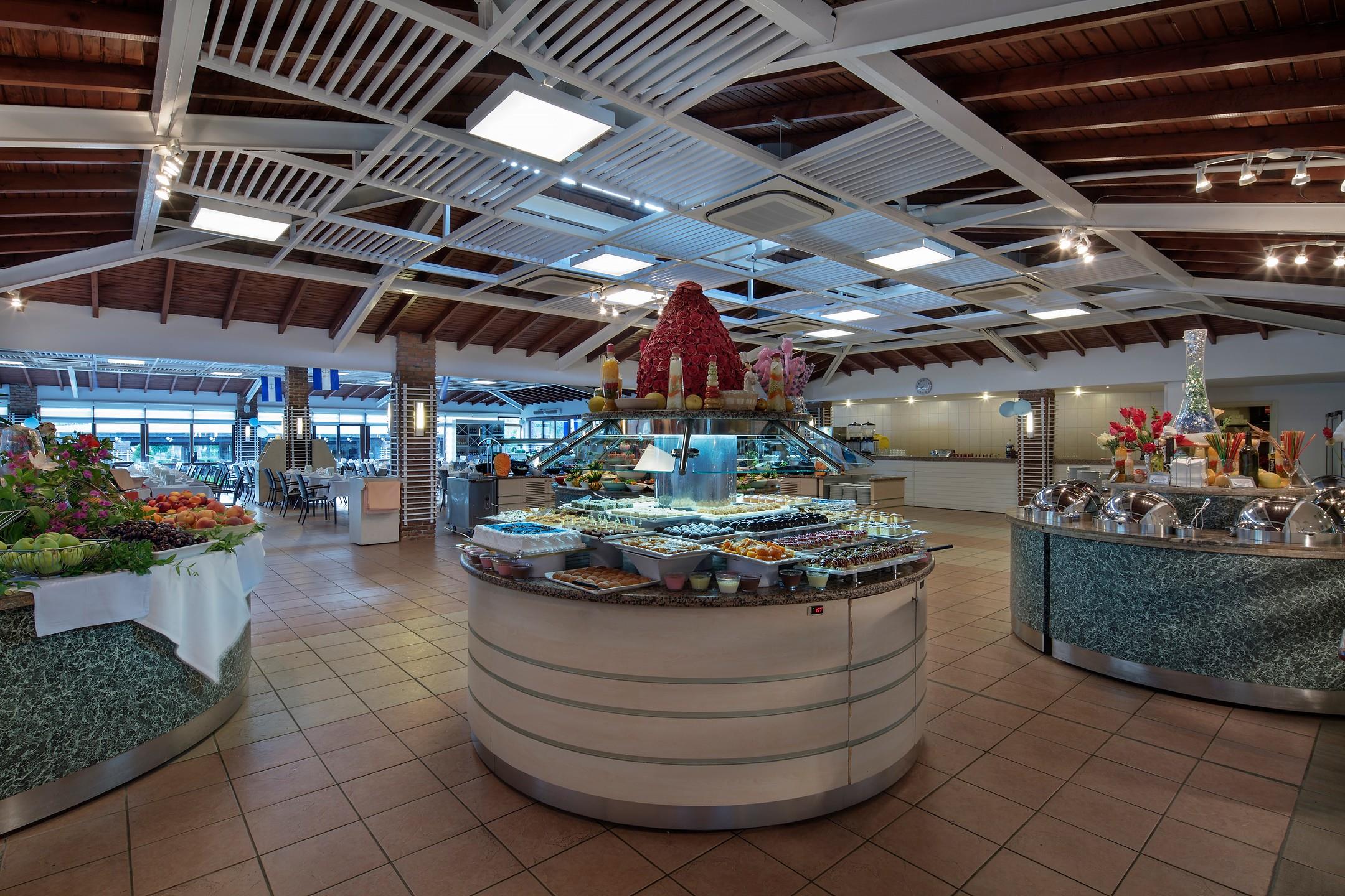 Crystal Green Bay Resort Spa