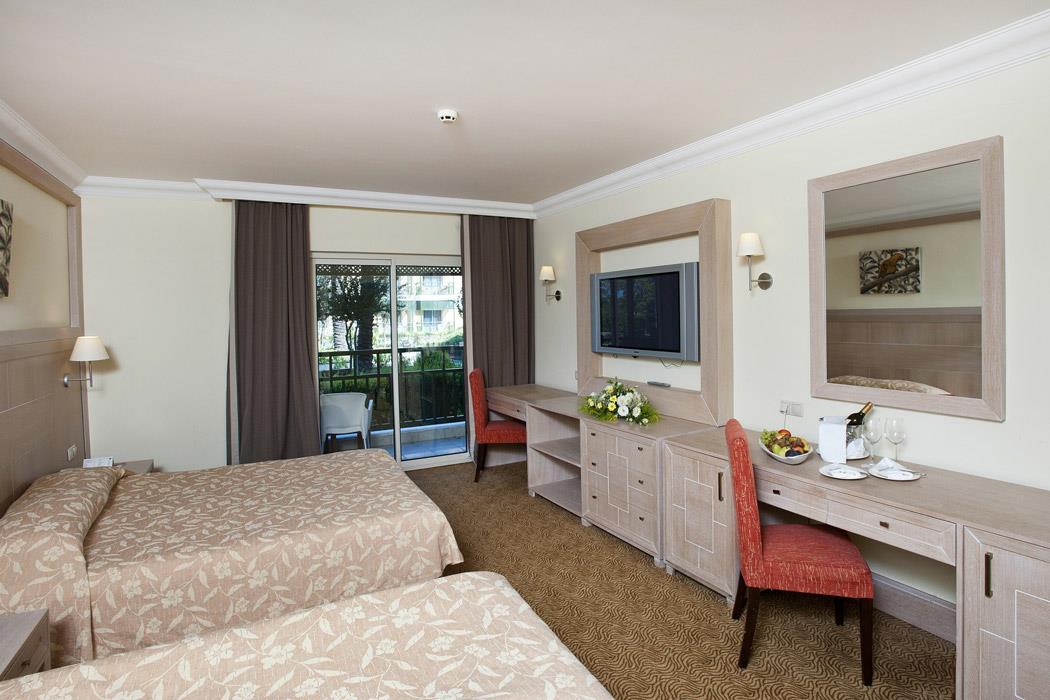 Crystal Paraiso Verde Resort & SPA