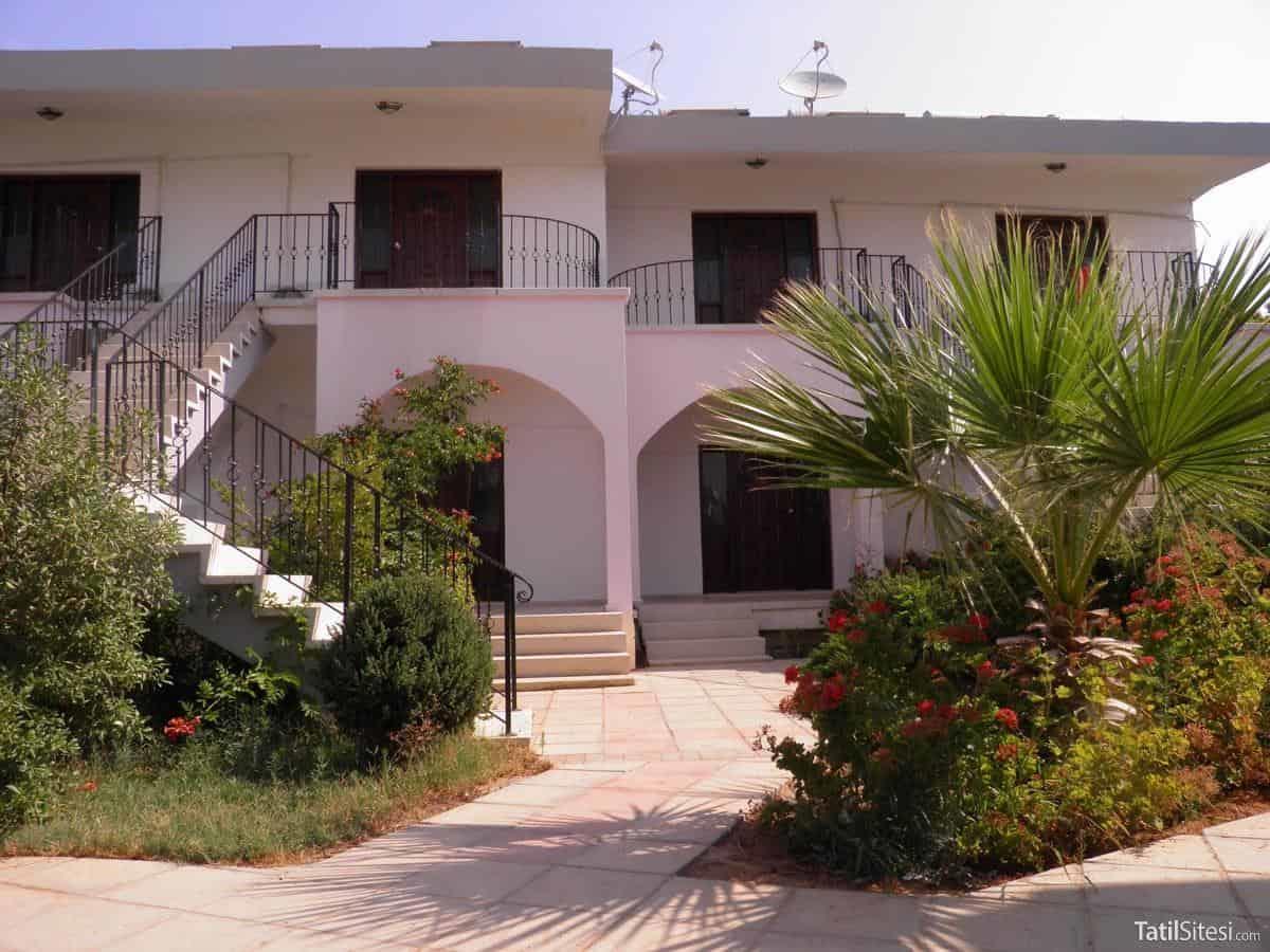 Crystal Rocks Holiday Resort