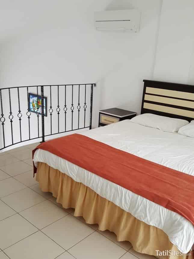 Crystal Rocks Holiday Resort