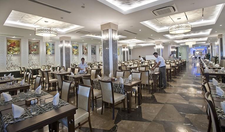 Crystal Waterworld Resort & Spa