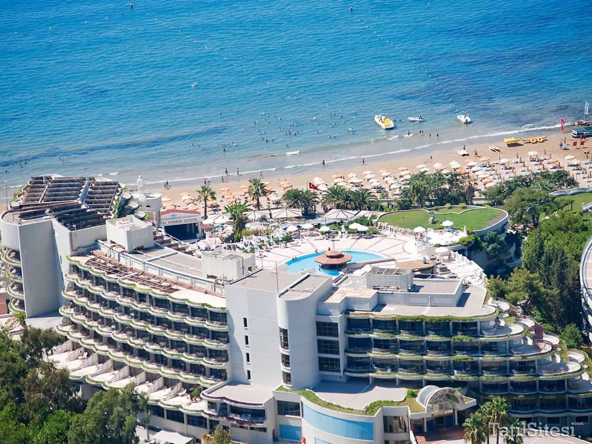 Crystal Sunrise Queen Luxury Resort & SPA