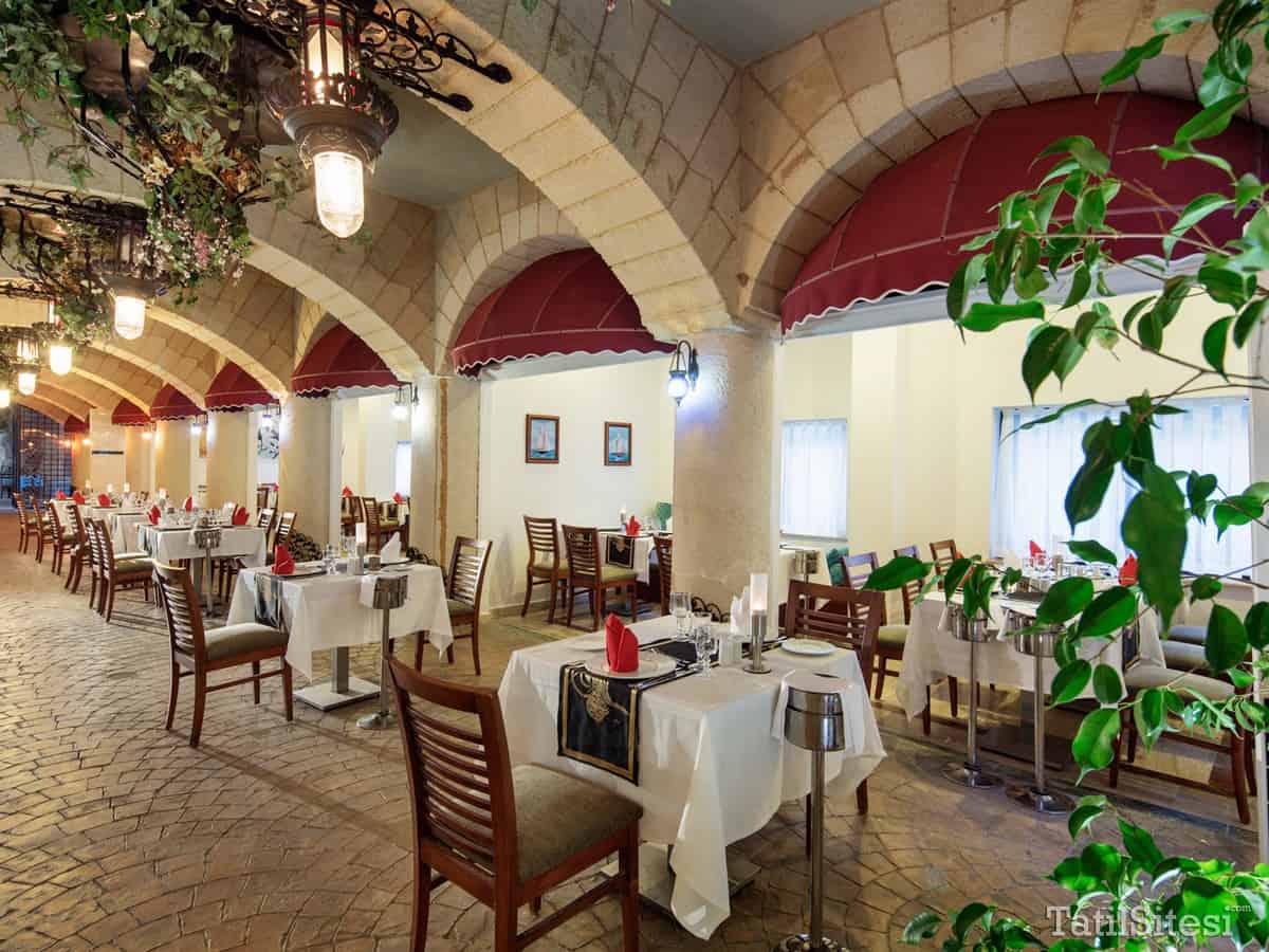 Crystal Sunrise Queen Luxury Resort & SPA