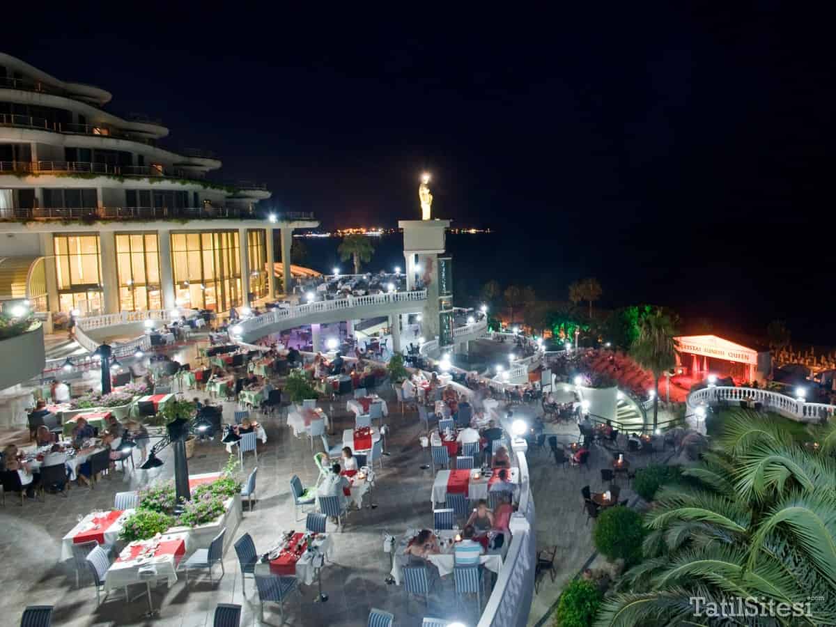 Crystal Sunrise Queen Luxury Resort & SPA