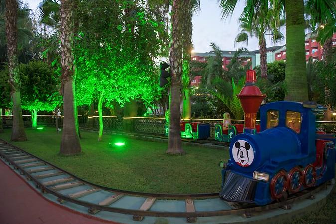 Delphin Deluxe Resort Hotel