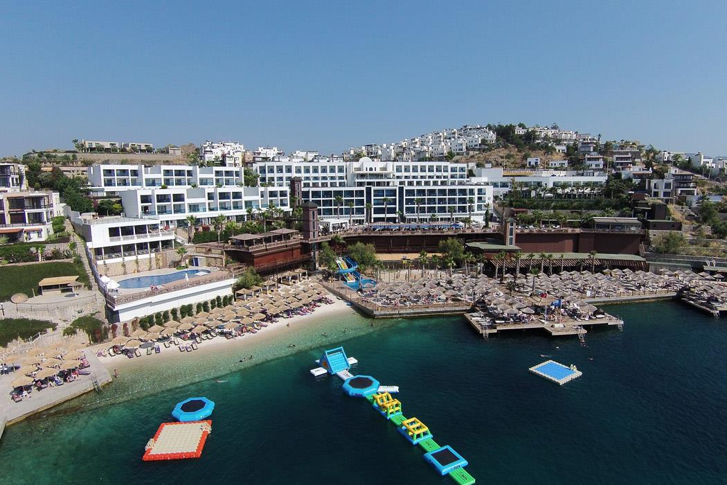 Delta Beach Resort Hotel