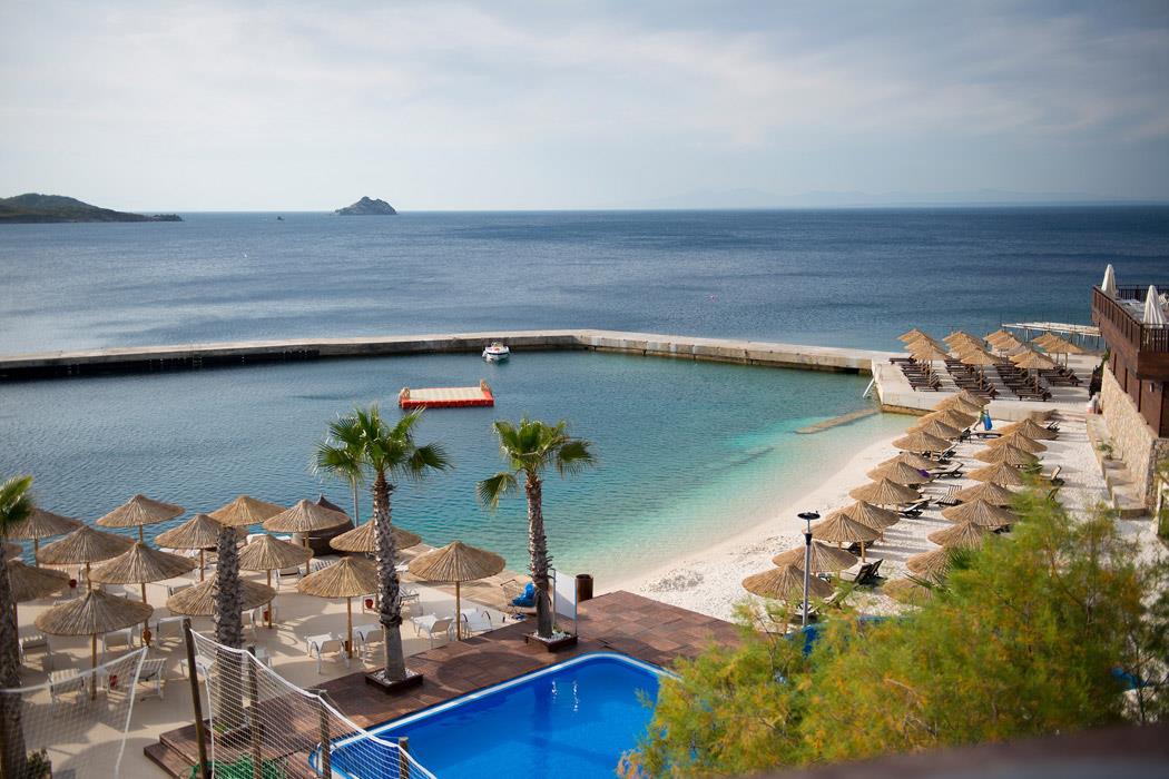 Delta Beach Resort Hotel