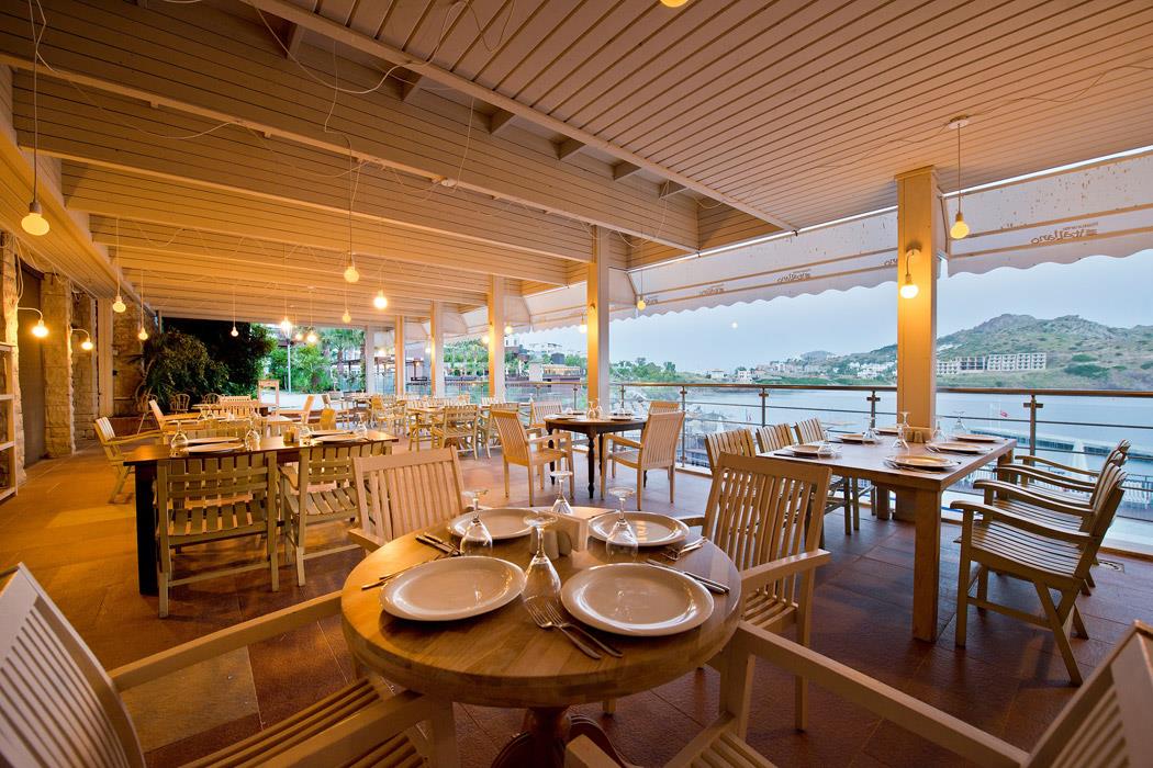 Delta Beach Resort Hotel