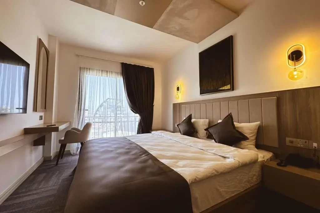 Dorana Art Hotel