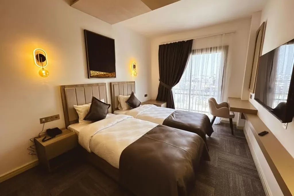 Dorana Art Hotel