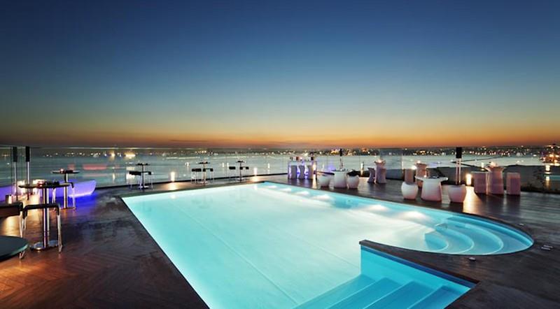 Doubletree By Hilton Istanbul Moda