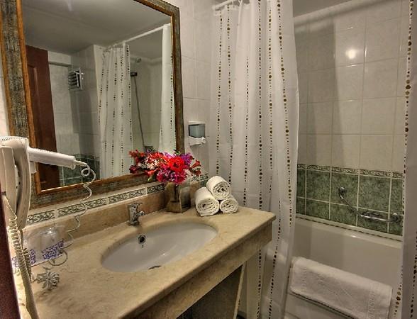 Eken Resort Hotel