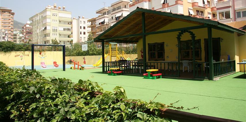 Elysee Garden Family Hotel