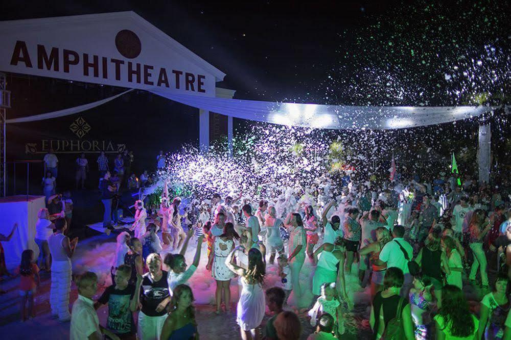 Euphoria Palm Beach Resort