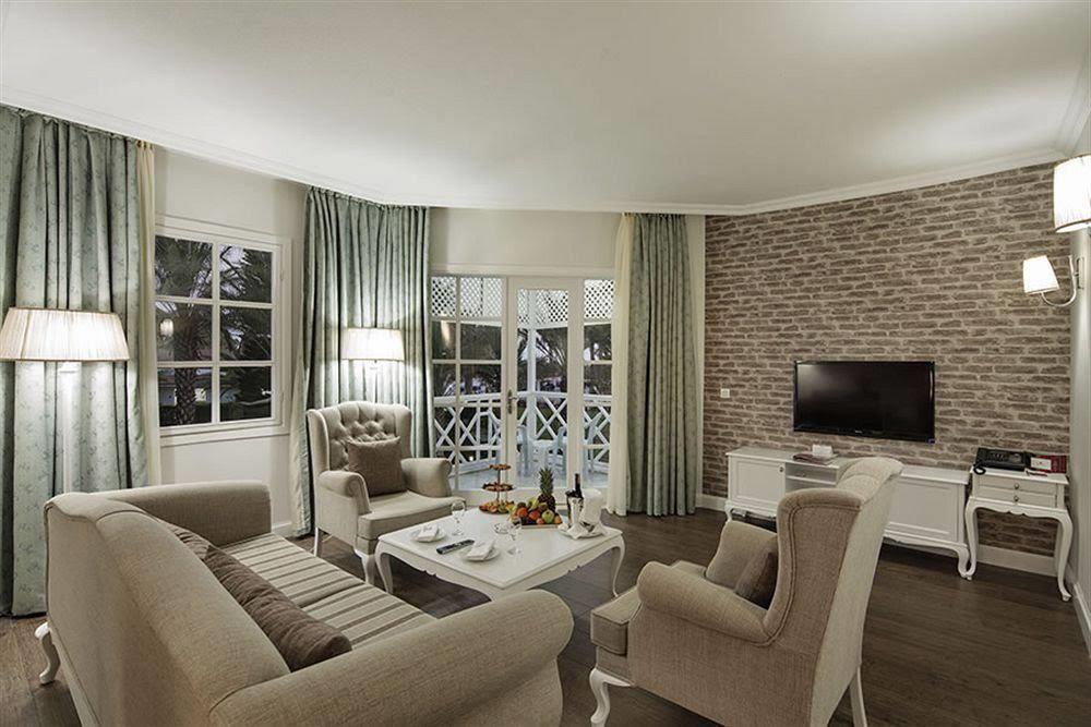 Euphoria Palm Beach Resort