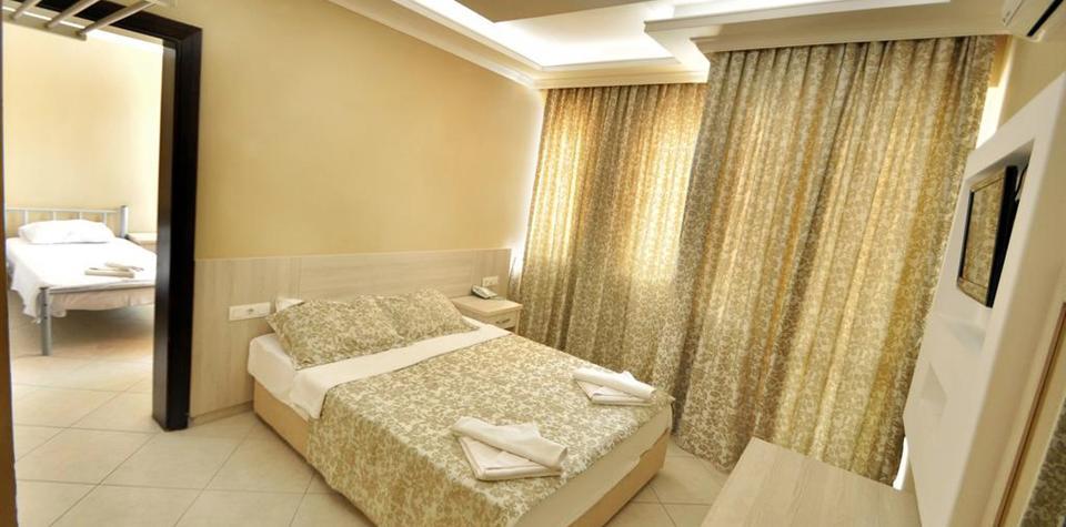 Flora Palm Resort Hotel