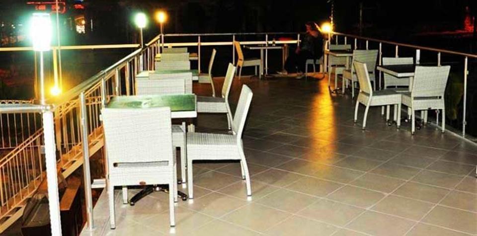 Flora Palm Resort Hotel