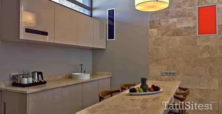 Palmalife Marina Suites Hotel